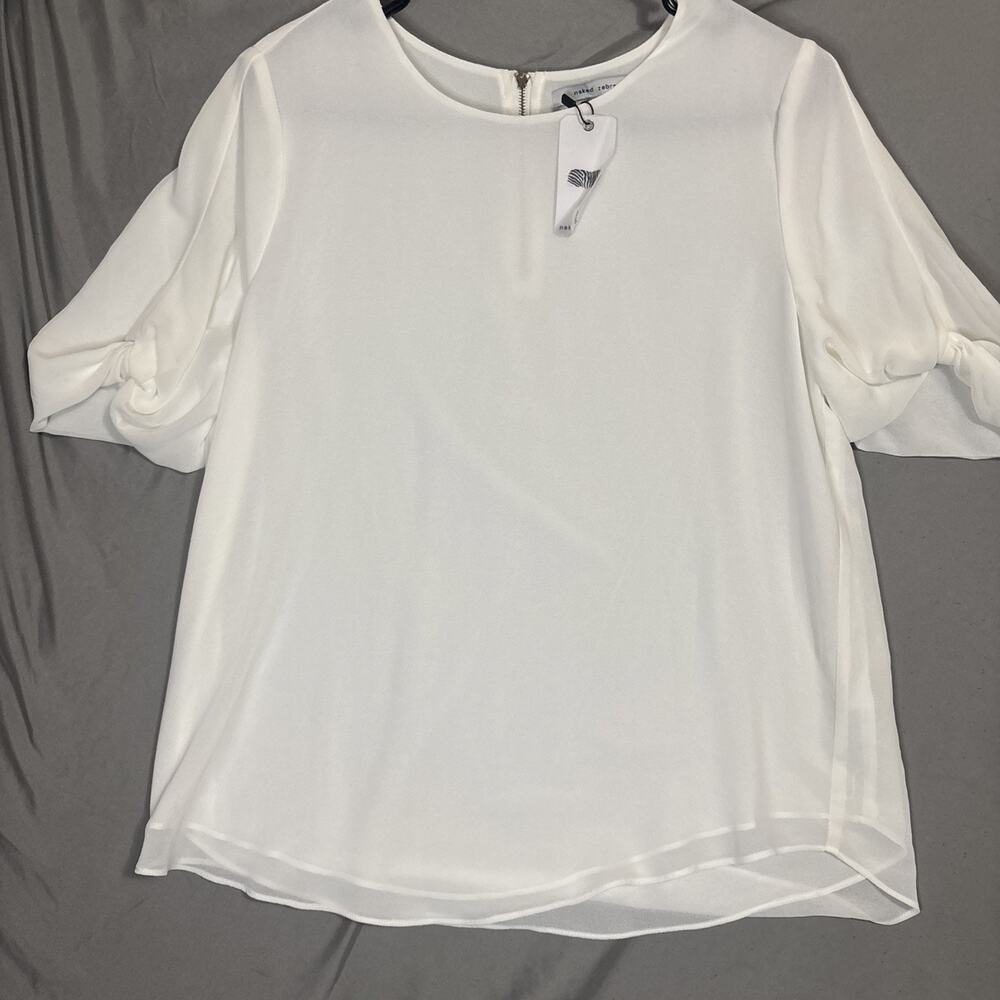 Naked Zebra Women's White Short Sleeve Knit Top Size M 2 layers Cool Sleeves